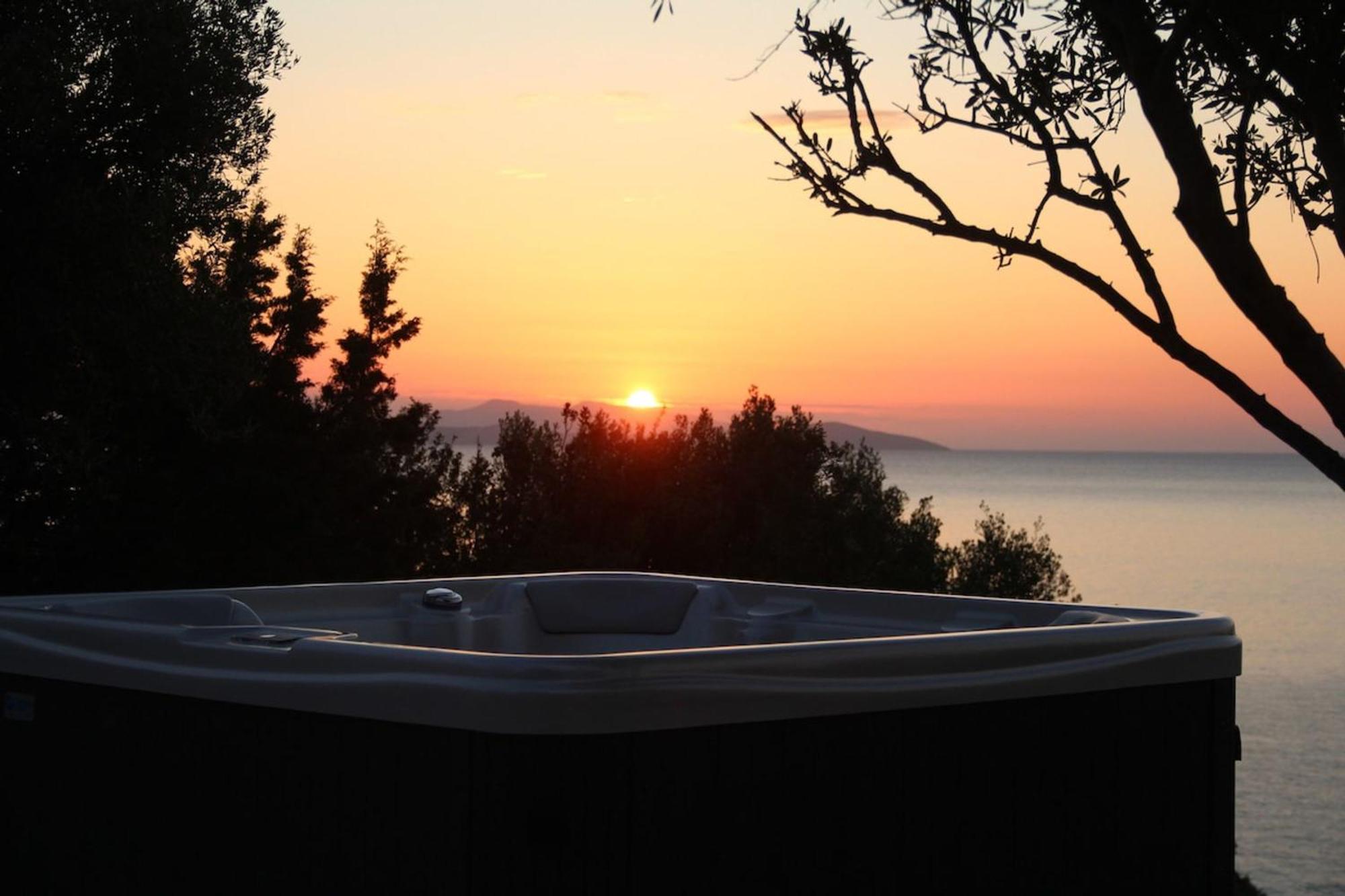 Villa Rouvis With Outdoor Hot Tub Ligaridia Exteriér fotografie