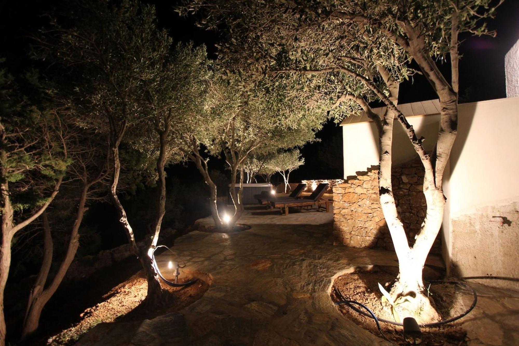 Villa Rouvis With Outdoor Hot Tub Ligaridia Exteriér fotografie