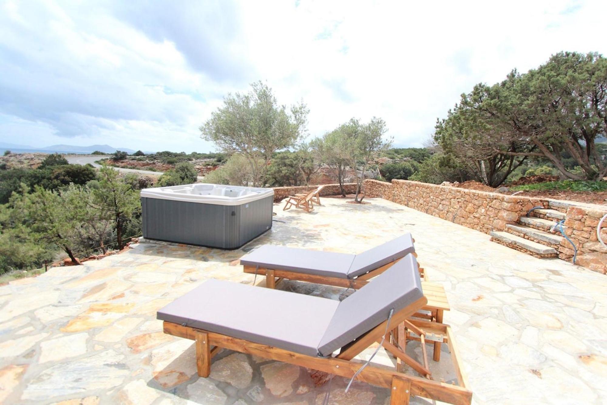 Villa Rouvis With Outdoor Hot Tub Ligaridia Exteriér fotografie